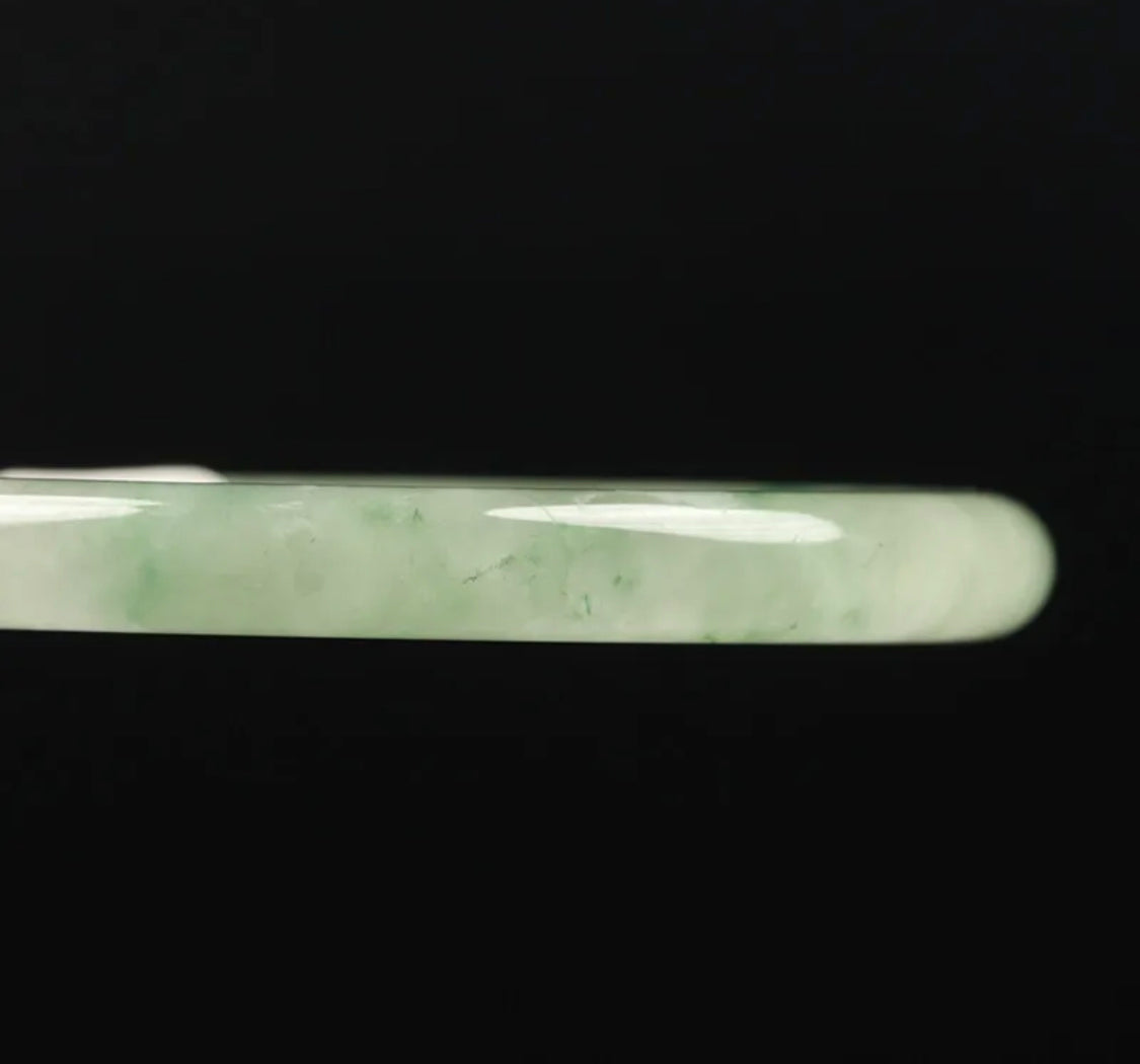 VINTAGE Medium Jadeite Green Jade Bangle Round Princess Cut Size 59mm F183