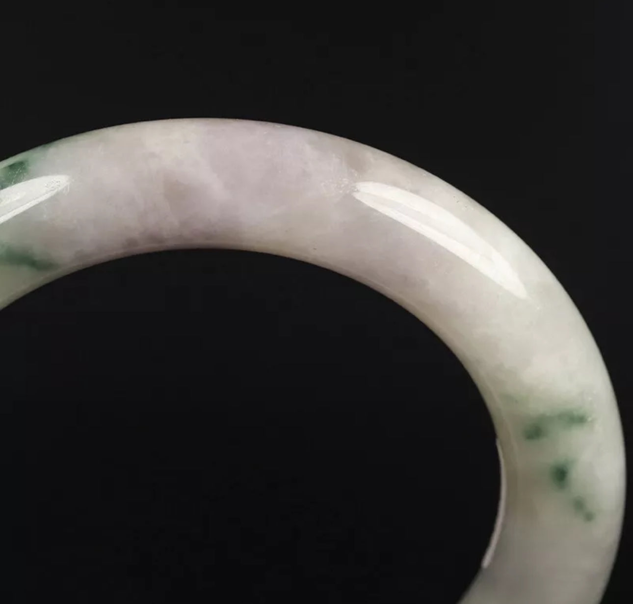 VINTAGE Medium Jadeite White Lavender Jade Bangle Round Princess Cut Size 57mm G404