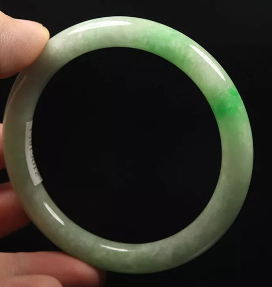 VINTAGE Medium Jadeite Green Jade Bangle Size 59mm O755