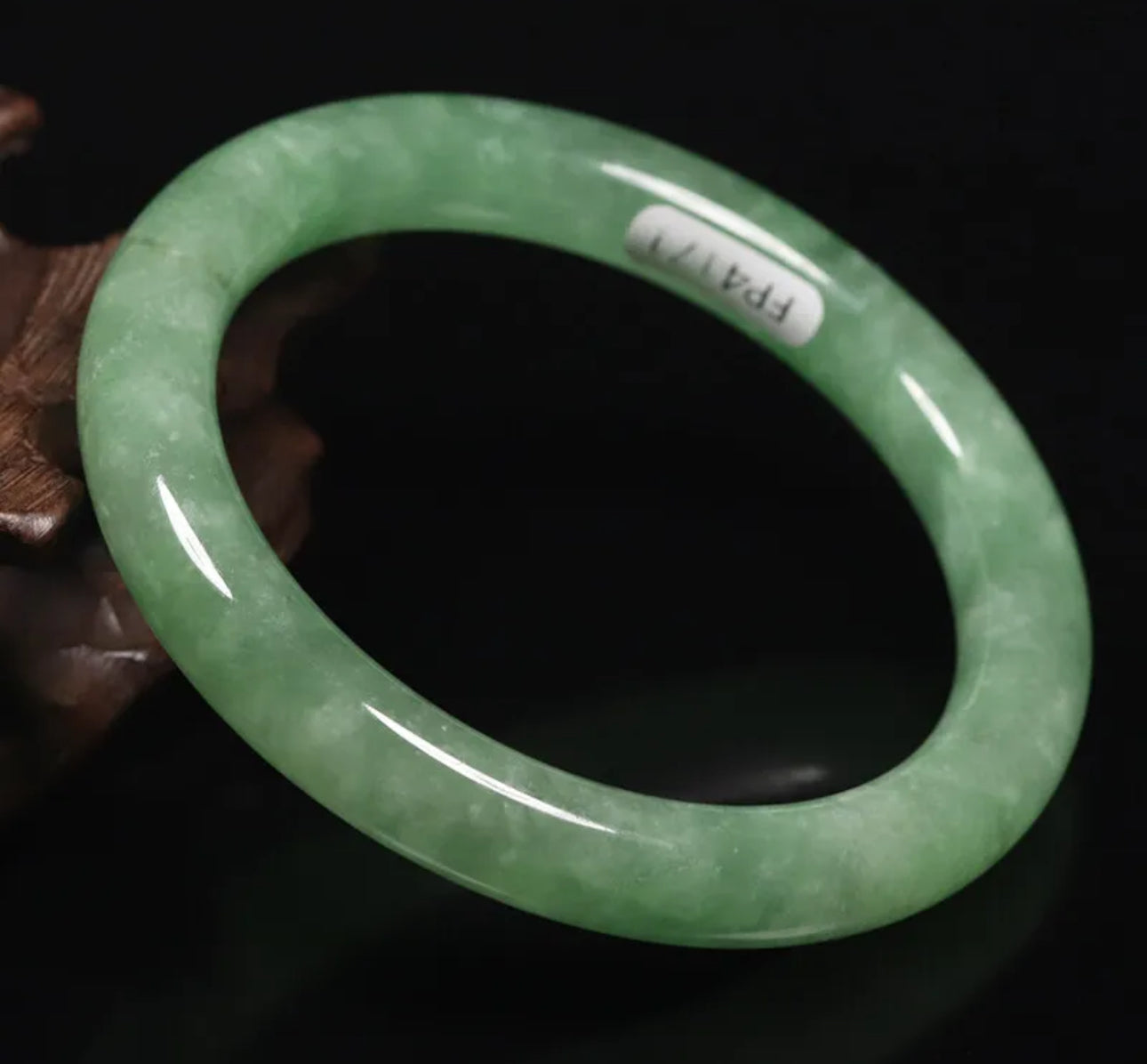 VINTAGE Small Jadeite Green Jade Bangle Round Princess Cut Size 55mm Y395