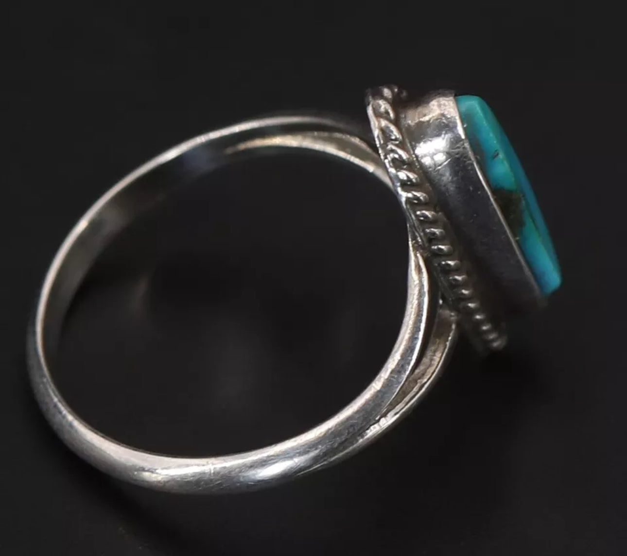 VINTAGE - NAVAJO Turquoise Elongated Braided STERLING SILVER Ring Size 6US