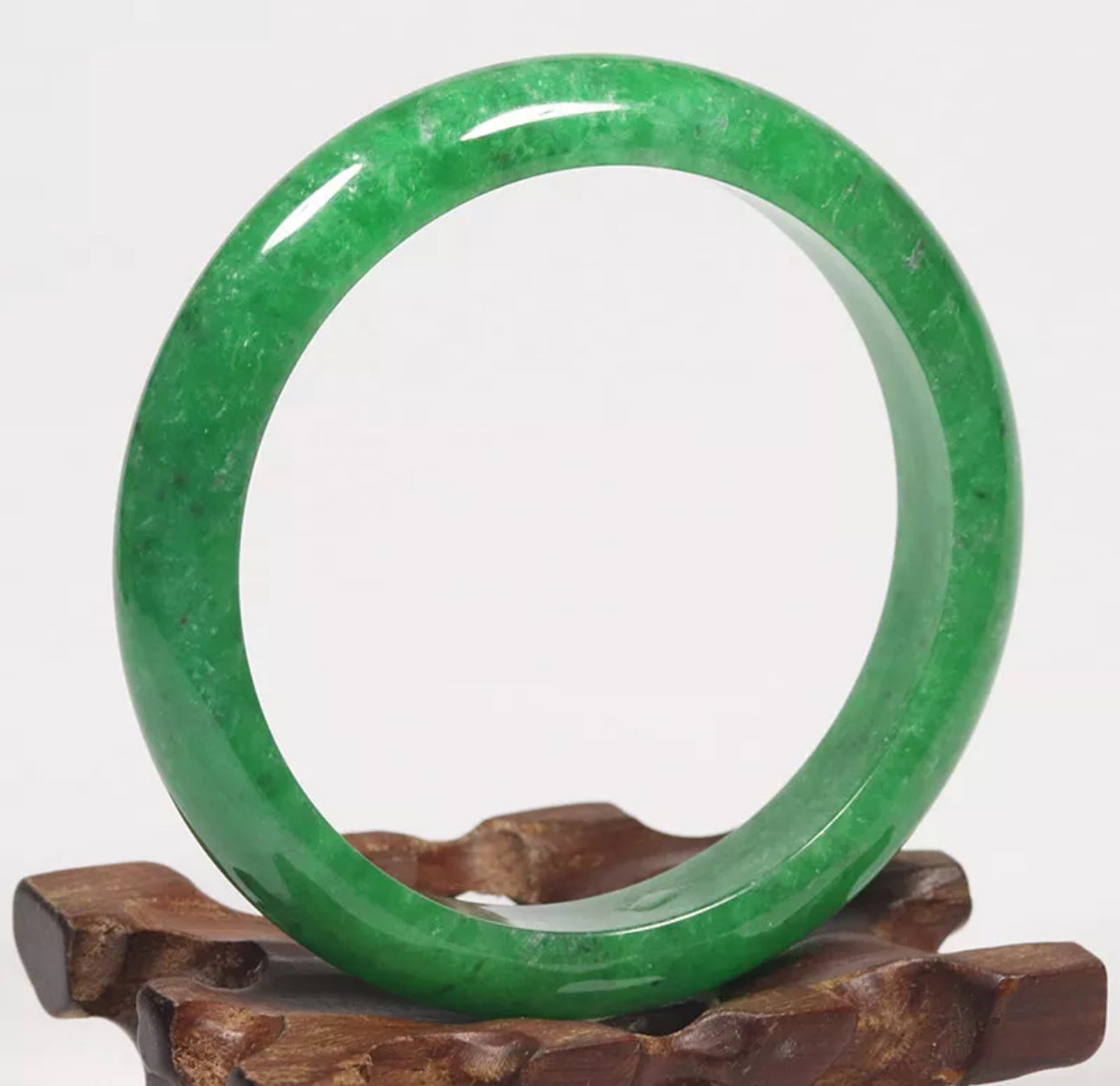 VINTAGE Medium Jadeite Green Jade Bangle Size 58mm Bright Apple Green! N241