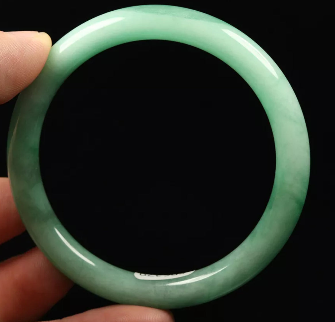 VINTAGE Medium Jadeite Green Jade Bangle Size 58mm Round Princess Cut Size Apple Green Jade! D379 - JazzyJewelbyAmina 