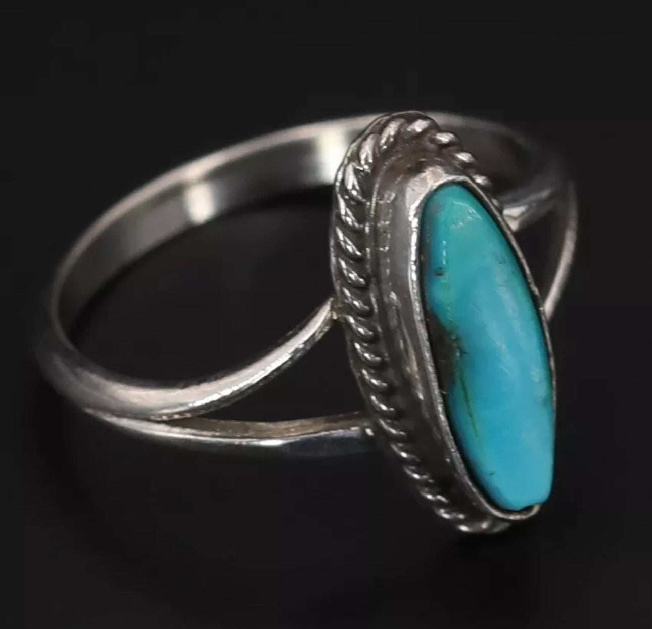 VINTAGE - NAVAJO Turquoise Elongated Braided STERLING SILVER Ring Size 6US