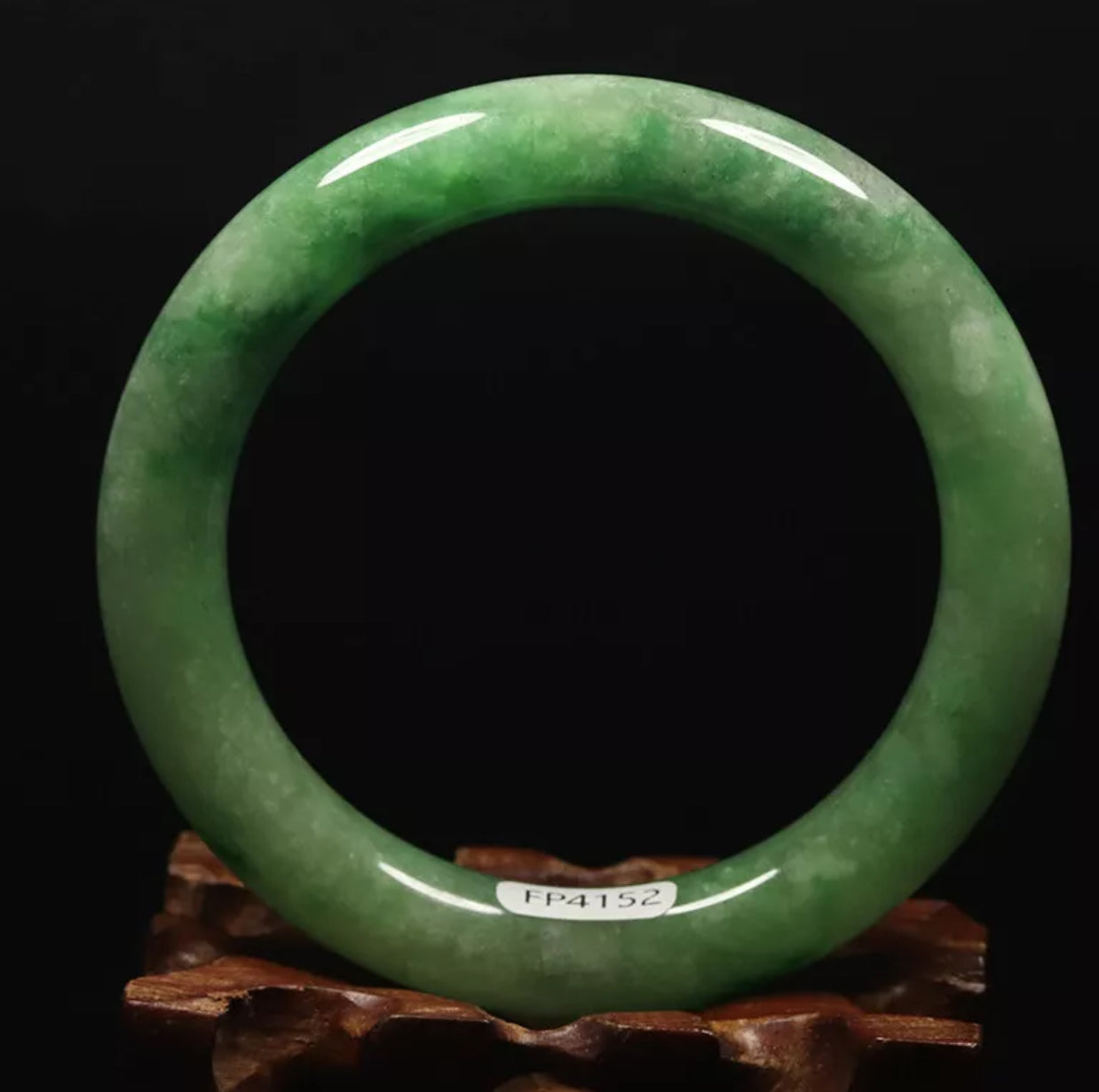 VINTAGE Medium Jadeite Green Jade Bangle Size 59mm D357