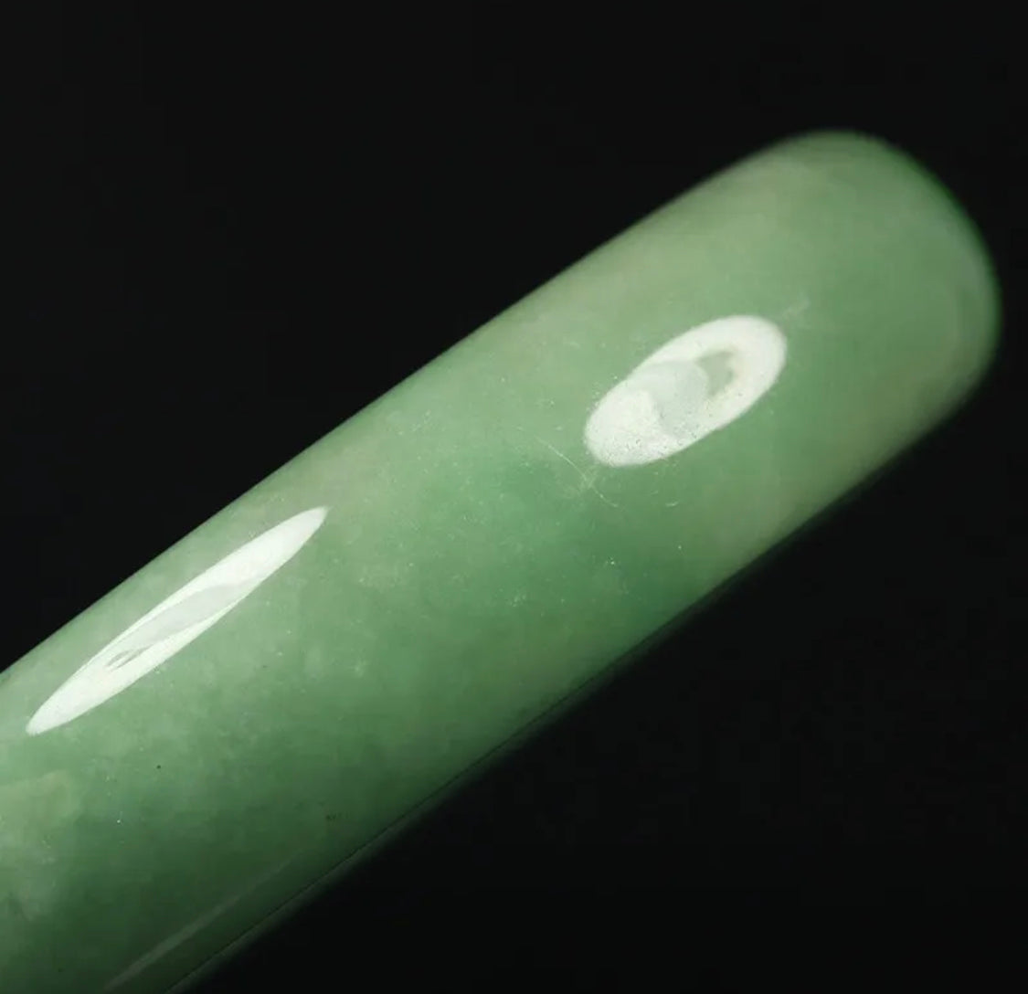 VINTAGE Large Jadeite Green Jade Bangle Size 60mm J743