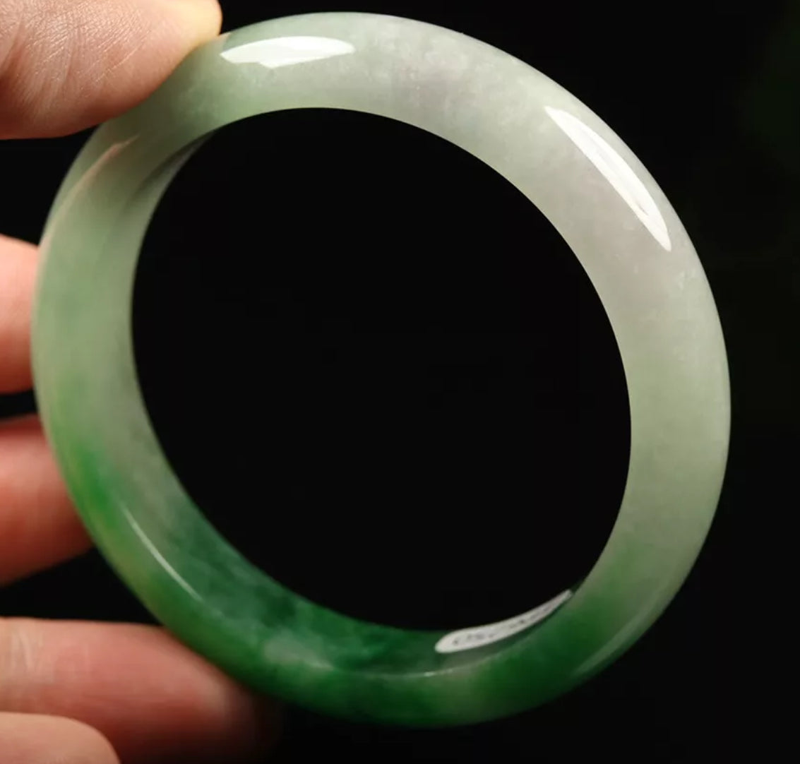 VINTAGE XS Jadeite Green Jade Bangle Size 54mm D553