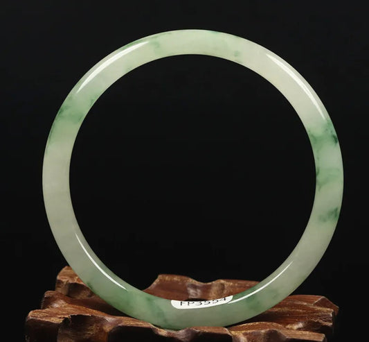 VINTAGE Medium Jadeite Green Marbled Jade Bangle Round Princess Cut - Icy Size 59mm J161