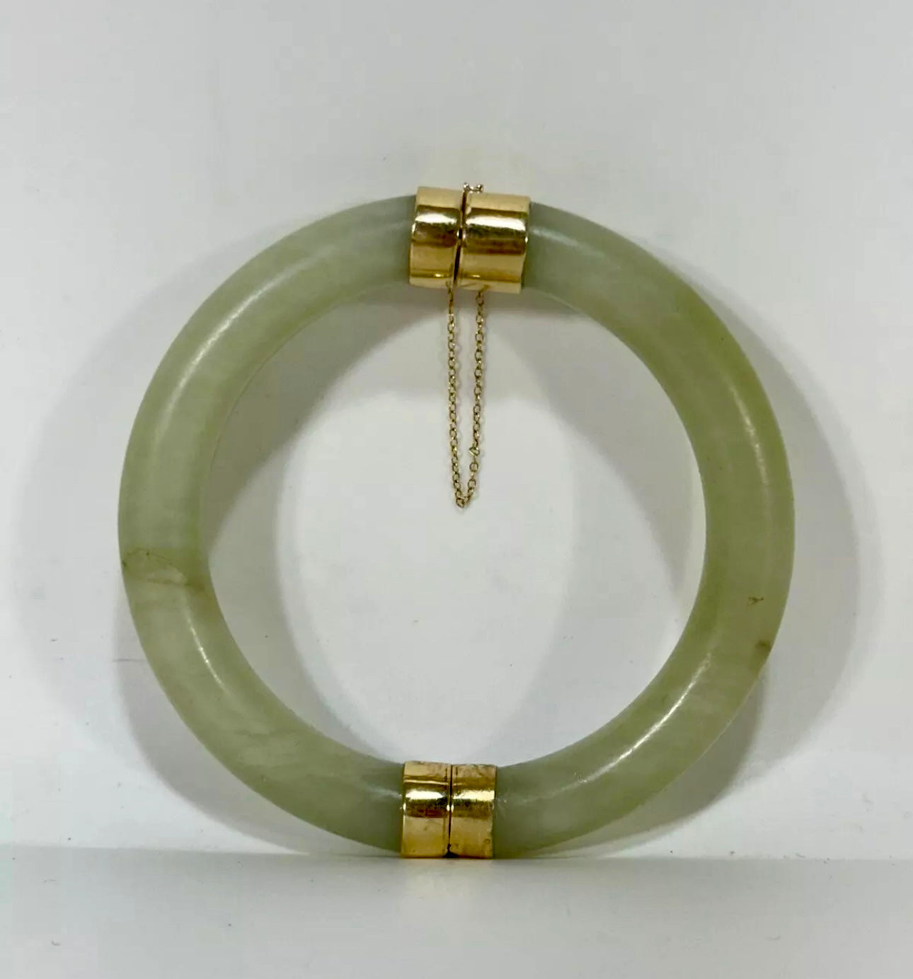 VINTAGE 14k Gold Hinged Jade Bangle w/ Safety Chain