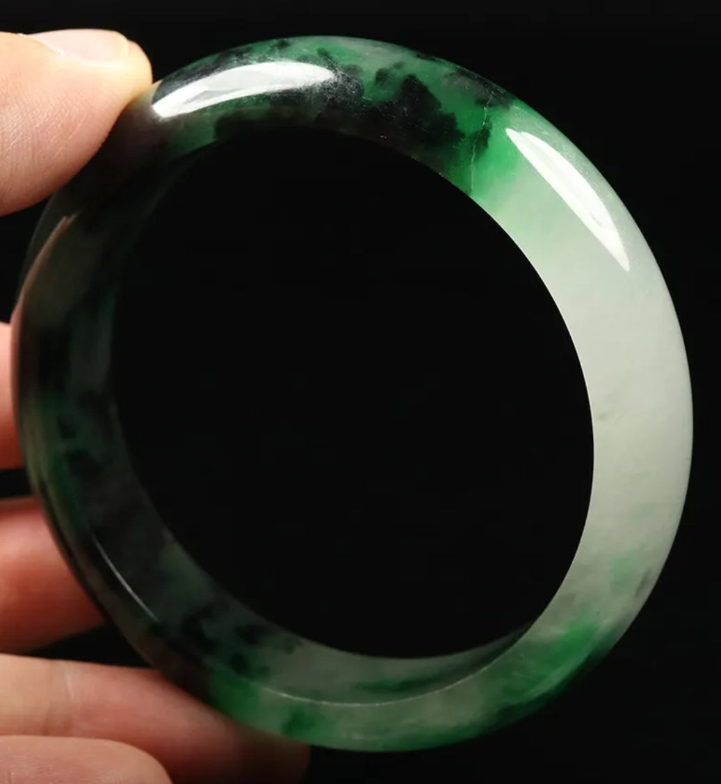 VINTAGE Medium Jadeite Black/Green/White Jade Bangle Size 57mm Marble Jade! F369