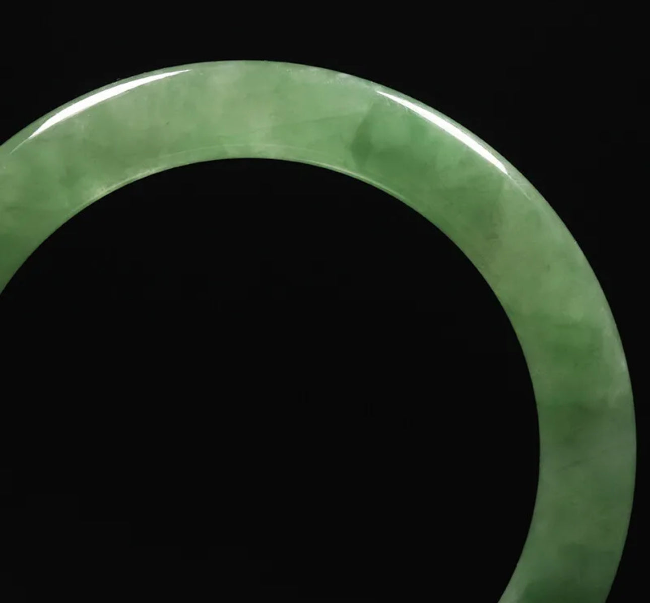 VINTAGE Small Jadeite Green Jade Bangle Round Princess Cut Size 55mm Y395