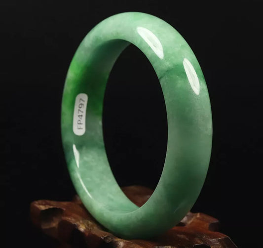 VINTAGE Medium Jadeite Green Jade Bangle Size 59mm U647 Pop Imperial Green!