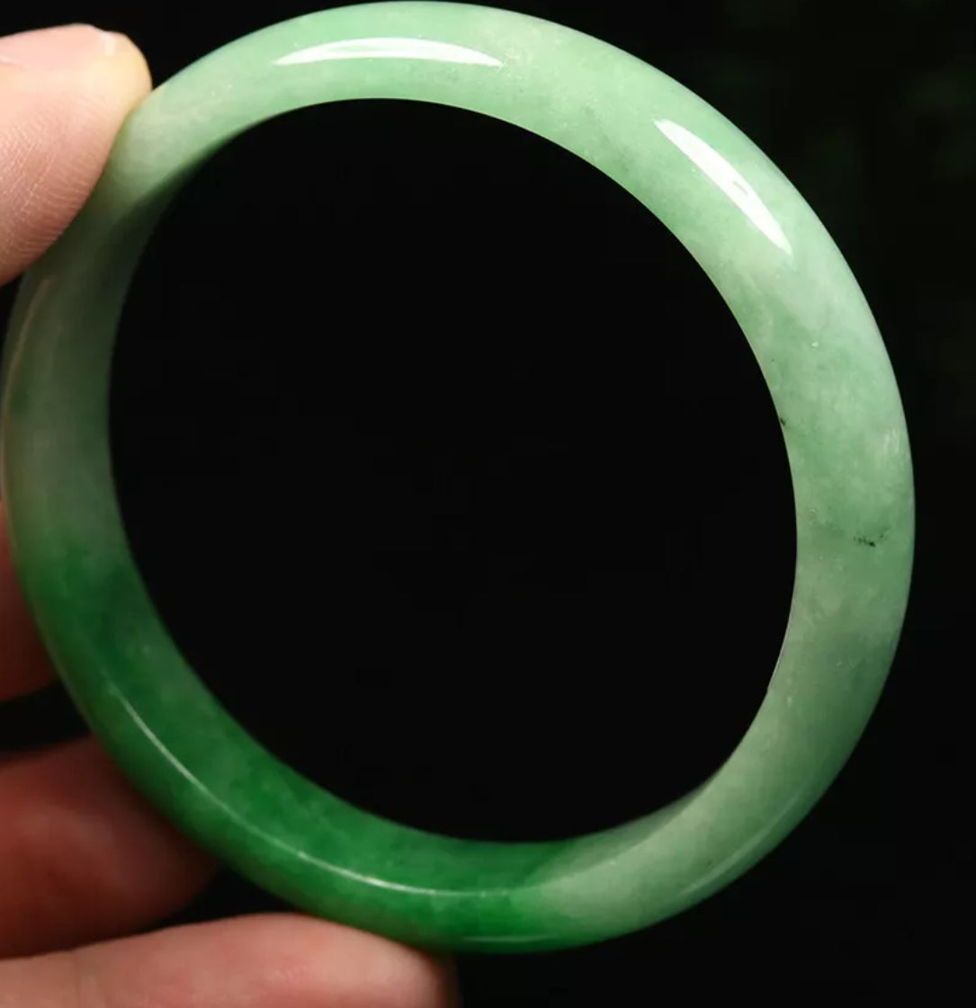 VINTAGE Small Jadeite Green Jade Bangle Size 56mm S729