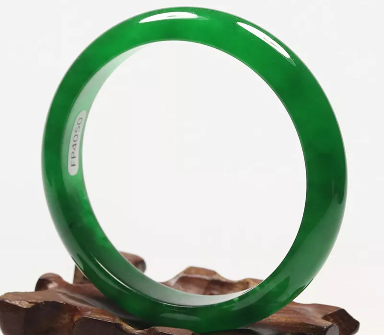 VINTAGE Medium Jadeite Green Jade Bangle Size 58mm O153