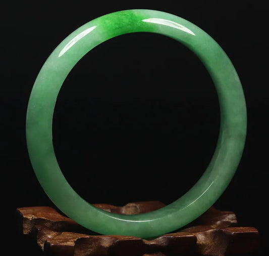 VINTAGE Large Jadeite Green Jade Bangle Size 60mm A631 Pop Green!