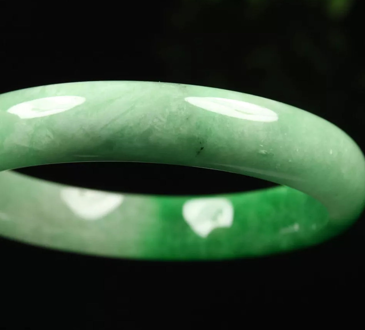 VINTAGE Small Jadeite Green Jade Bangle Size 56mm S729