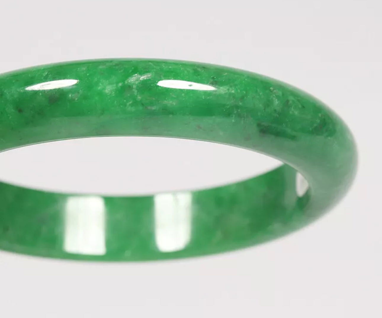 VINTAGE Medium Jadeite Green Jade Bangle Size 58mm Bright Apple Green! N241