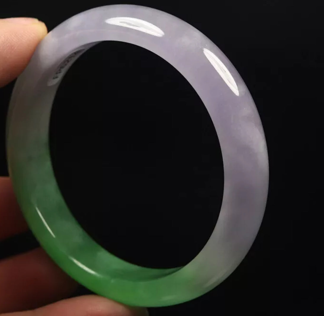 VINTAGE Medium Jadeite Green Jade Bangle Size 58mm D481