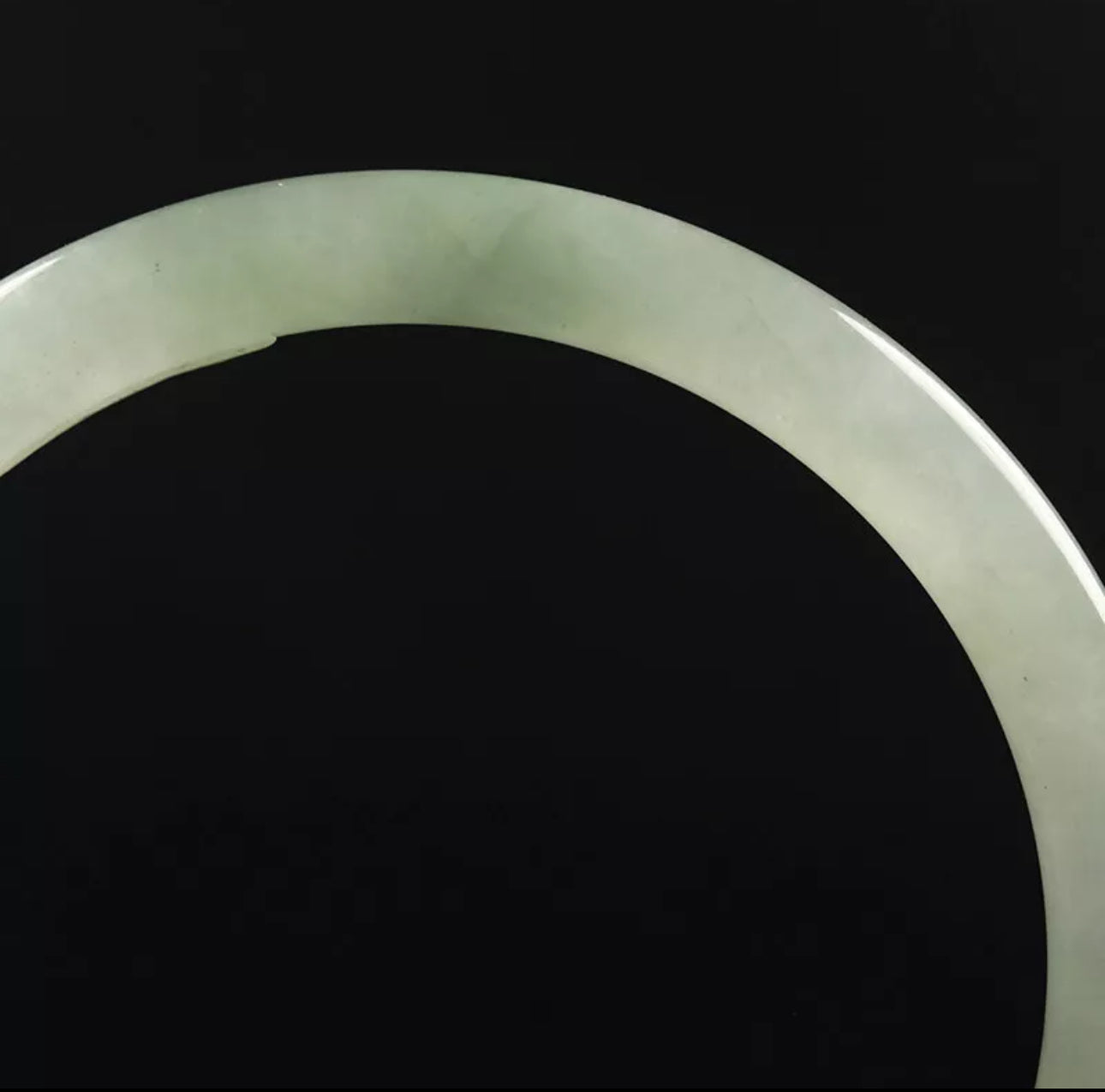 VINTAGE Medium Jadeite Green Jade Bangle Size 59mm Round Princess Thin Cut O485