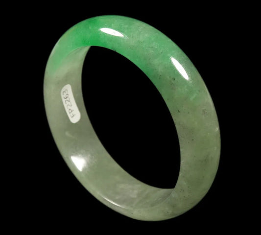 VINTAGE Medium Jadeite Green/White Jade Bangle Size 57mm N491