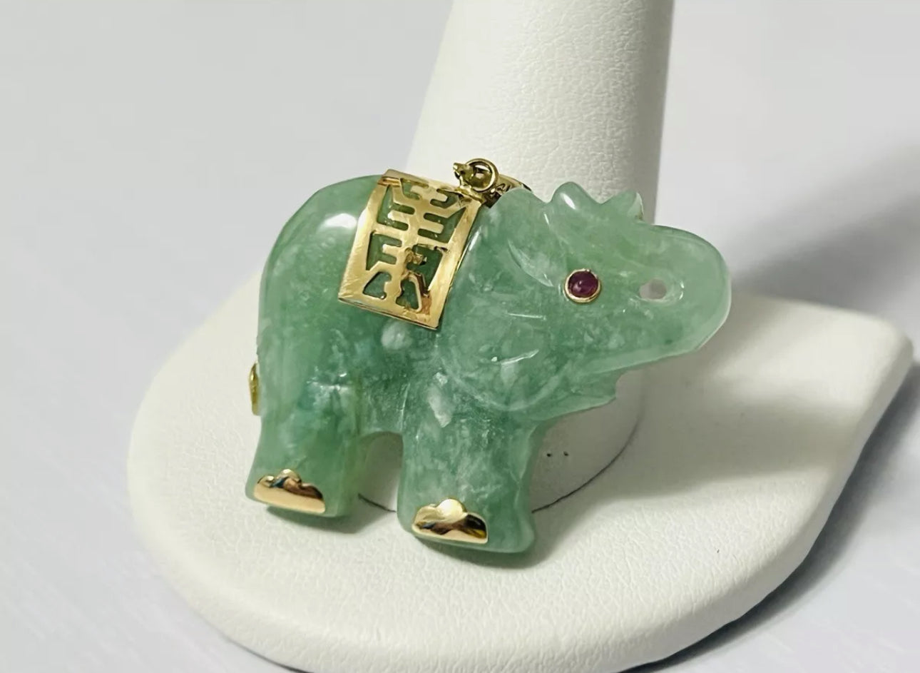 VINTAGE Jadeite Green Jade Elephant 14k Yellow Gold w/ Red Ruby Eye Pendant - Fine Jade Piece