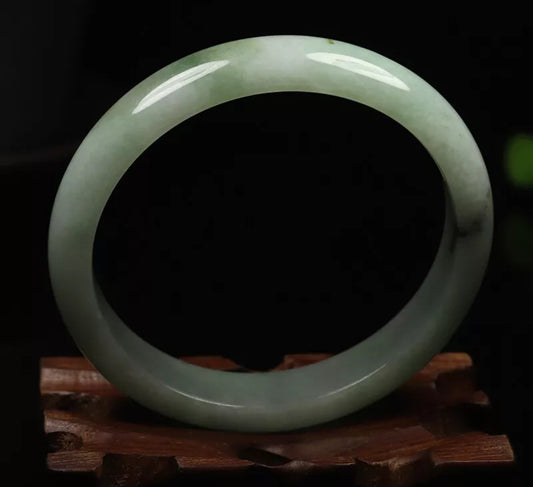 VINTAGE X-Small Jadeite Green Jade Bangle Certified Size 53.5 mm J229 (Oval Jade)