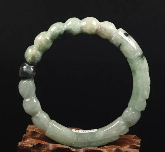 VINTAGE Medium Jadeite Green Jade Bangle Handcarved Dragons Size 58mm S499