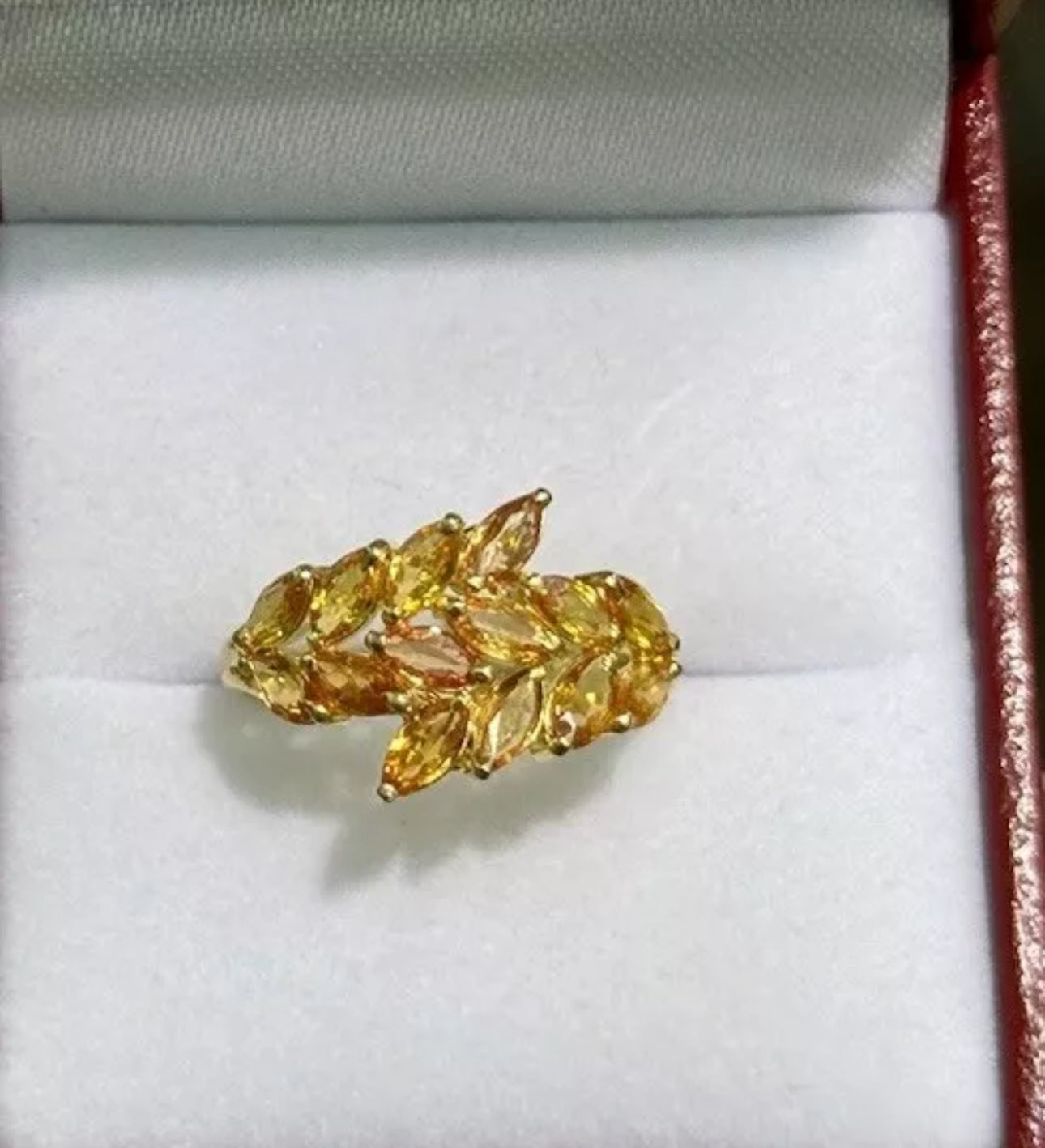 VINTAGE (Owned)14K Solid Gold Orange Sapphire Size 6.75US - JazzyJewelbyAmina 