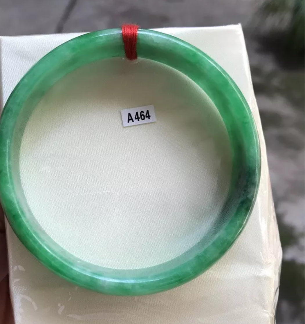 VINTAGE Large Jadeite Green Jade Bangle Size 62mm Emerald Green A464