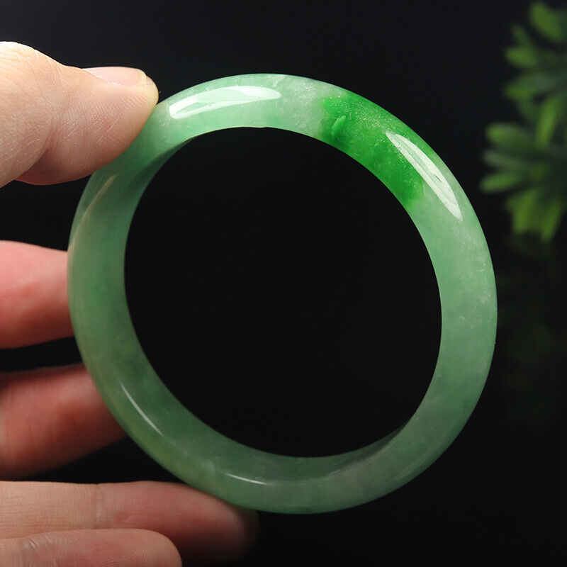VINTAGE Medium Jadeite Green Jade Bangle Size 59mm D781