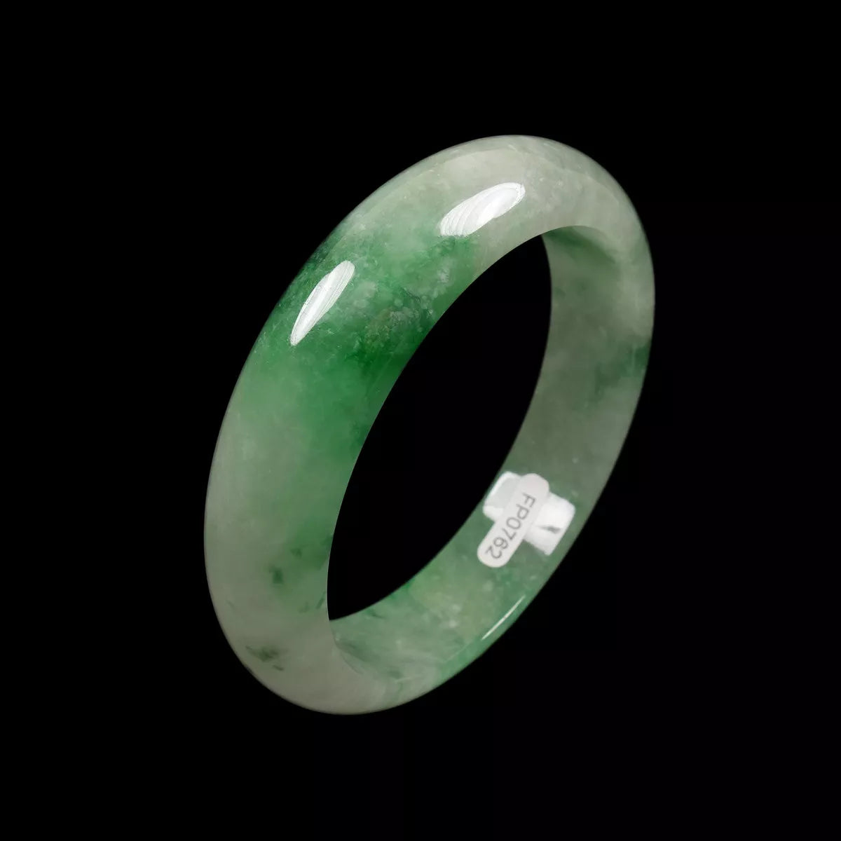 VINTAGE Medium Jadeite Green Jade Bangle Size 58mm Unique Shades of Green! Y577
