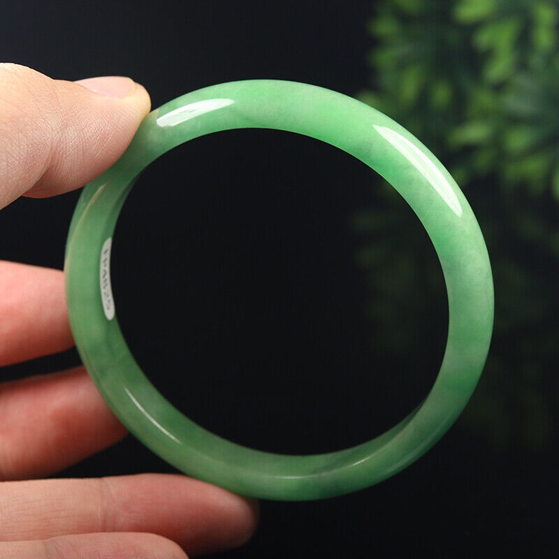 VINTAGE Large Jadeite Green Jade Bangle Size 60mm J783