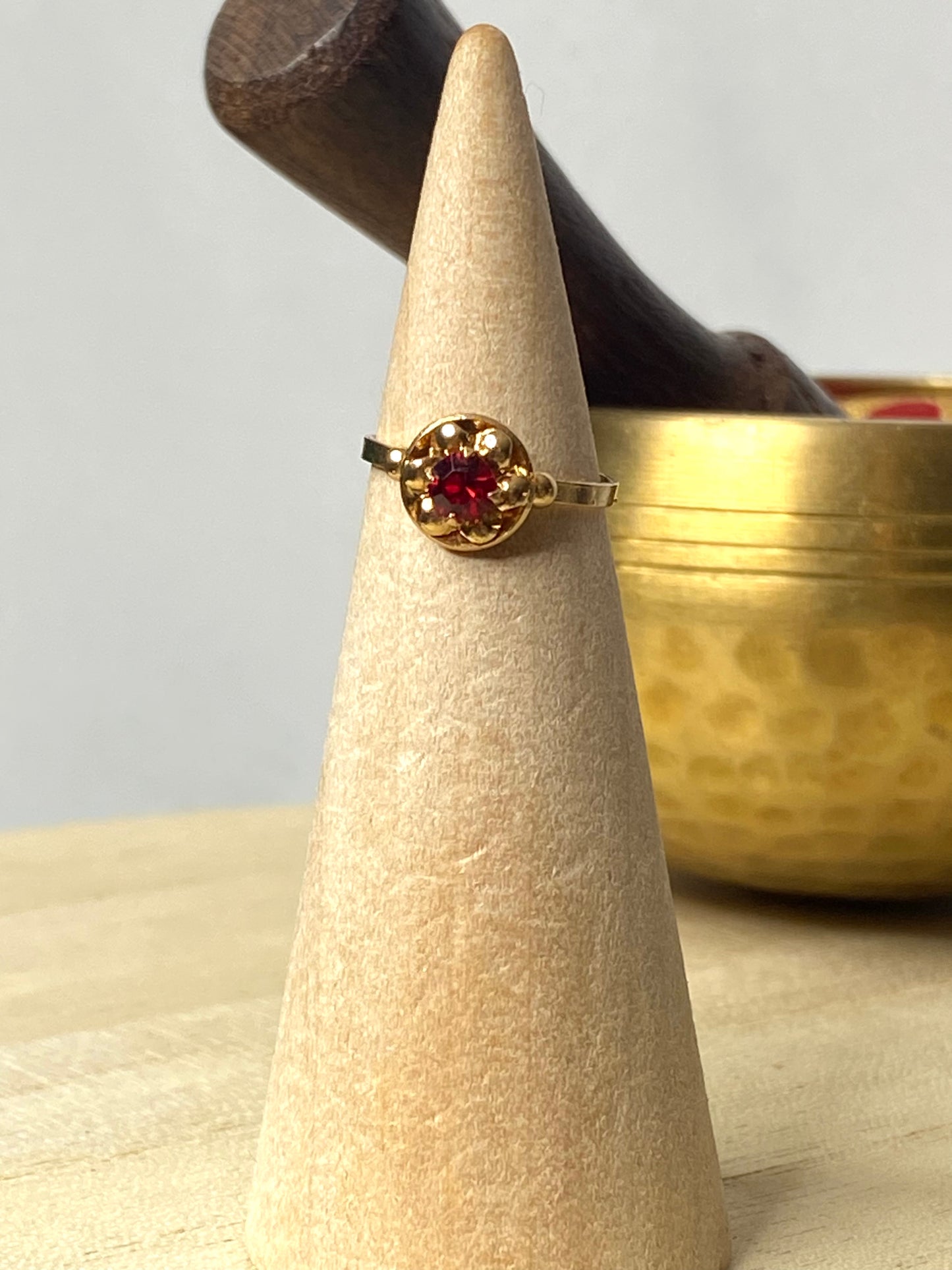 VINTAGE 18k Gold Ruby Ring Baby/Child Size 3.5US