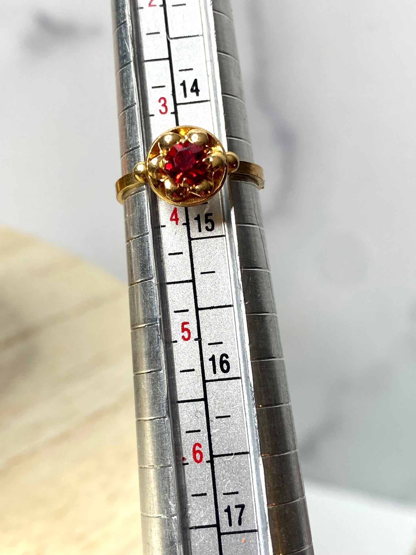 VINTAGE 18k Gold Ruby Ring Baby/Child Size 3.5US