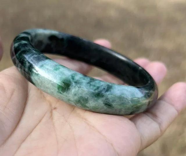 VINTAGE Medium Jadeite Green/Black Jade Bangle from Burma - Size 59.5mm M282 - JazzyJewelbyAmina 